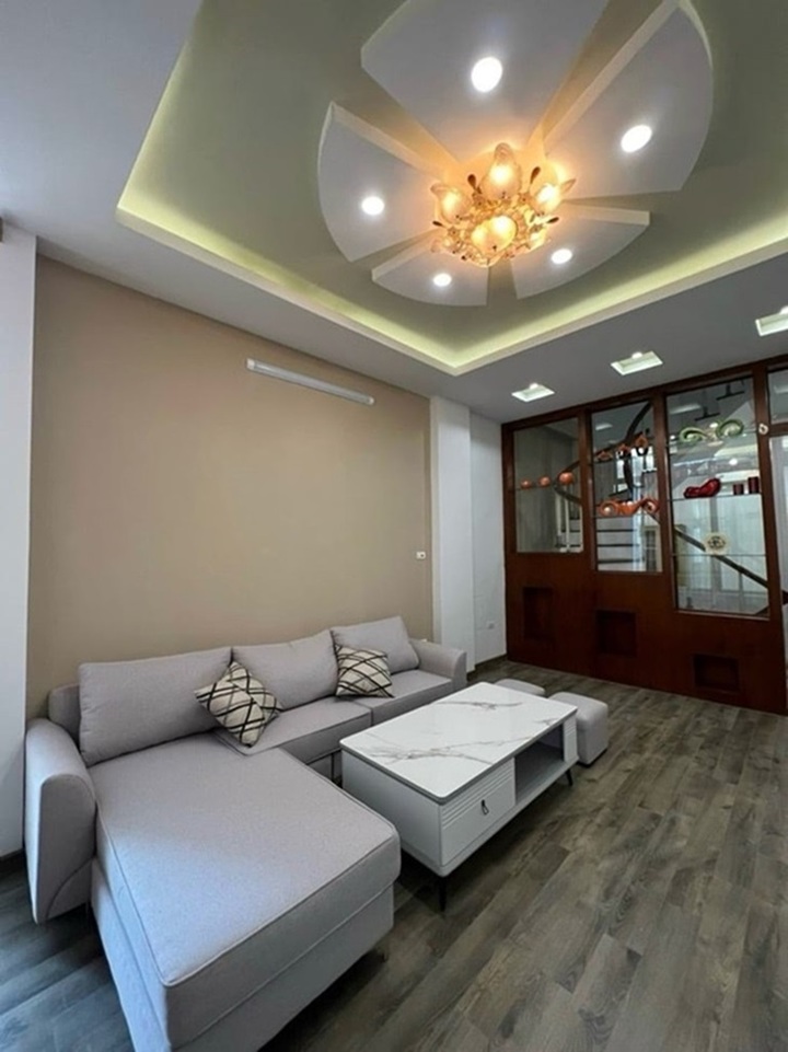 Bán nhà riêng 40m² tại phố Phú Diễn, quận Bắc Từ Liêm, kinh doanh sầm uất