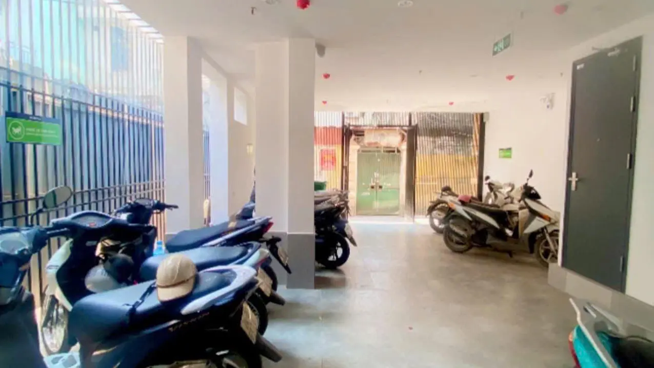 Bán nhà riêng 50m2 đường Văn Quán, quận Hà Đông, ô tô đỗ cửa, doanh thu 30 triệu/tháng