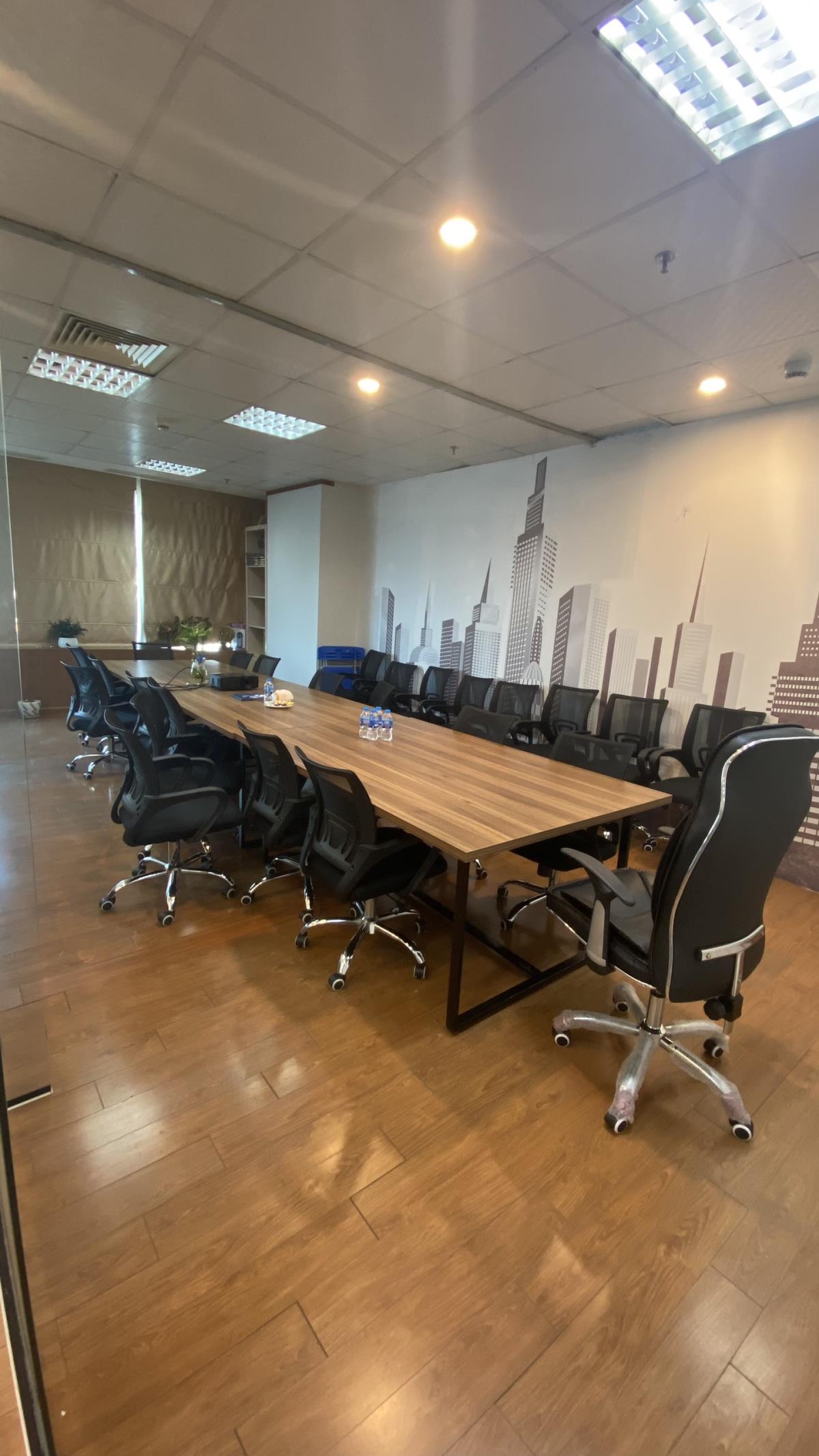 Cho thuê sàn văn phòng mặt đường Tố Hữu, 500m2 sẵn nội thất chỉ 230 nghìn/m2