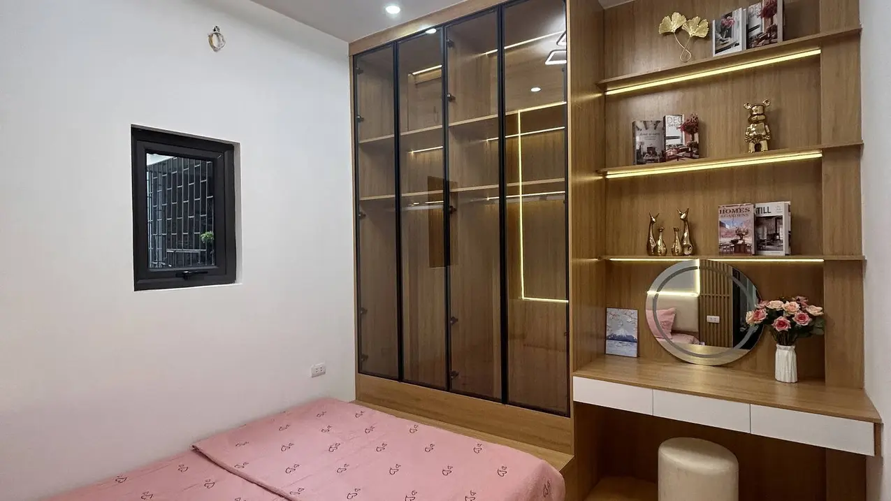 Bán nhà riêng 45m2 đường Hoàng Mai, quận Hoàng Mai, nội thất 5 sao
