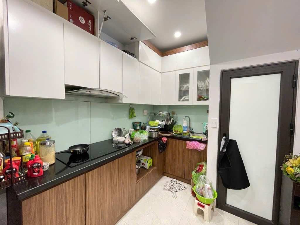 Bán nhà riêng 33m2 Ngọc Thụy, Long Biên, Hà Nội tiện ích đầy đủ