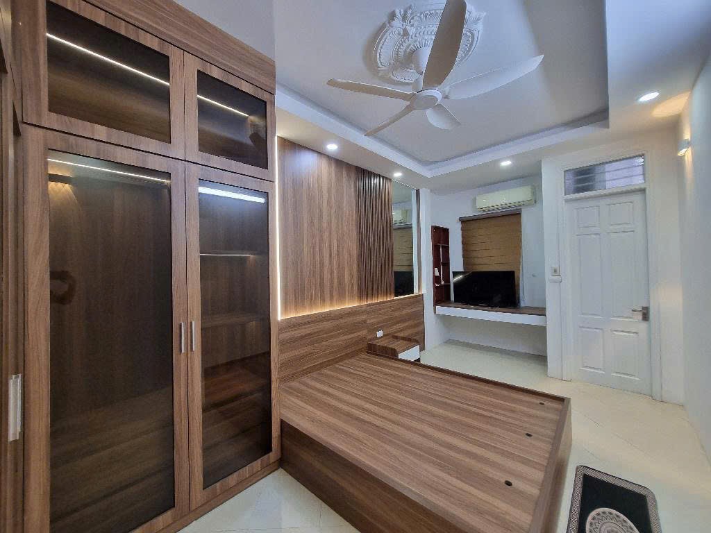 Bán nhà riêng 30m2 phố Ngọc Thụy quận Long Biên Hà Nội nhà đẹp đầy đủ nội thất