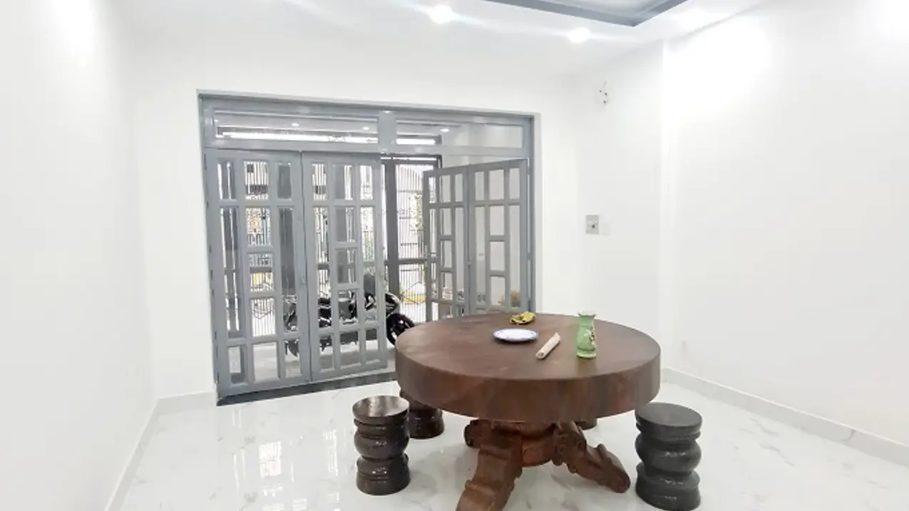 Bán nhà Đường Hoa Hồng, Phú Nhuận, 3 tỷ 890, có sổ hồng
