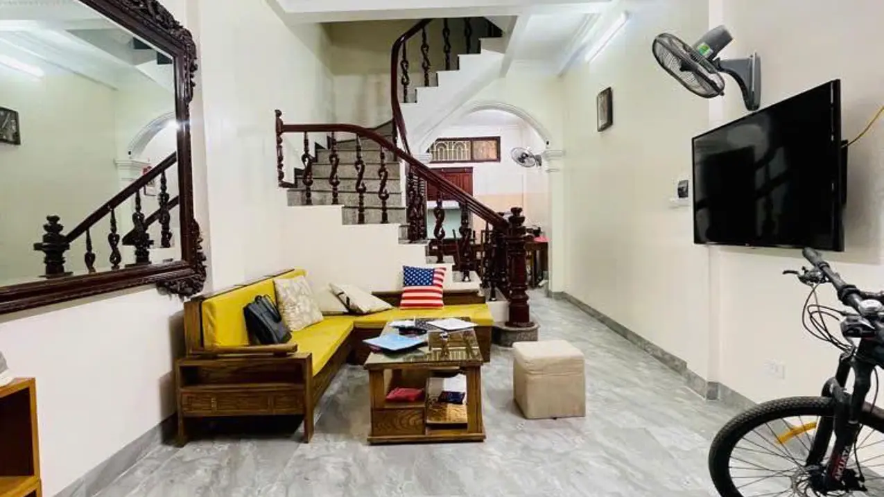 Nhà ngõ 157 Pháo Đài Láng - ô tô 30m - 45m² - 9.5 tỷ