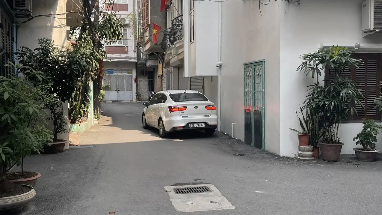Bán nhà riêng 51m2 đường Nguyễn Ngọc Nại, Khương Trung, Thanh Xuân, ô tô đỗ cửa
