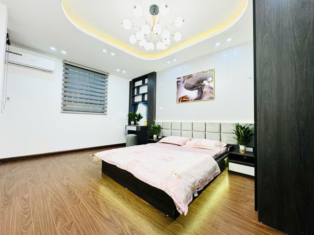 Bán nhà riêng 50m2 Thịnh Liệt Hoàng Mai có thang máy giá 9,3 tỷ