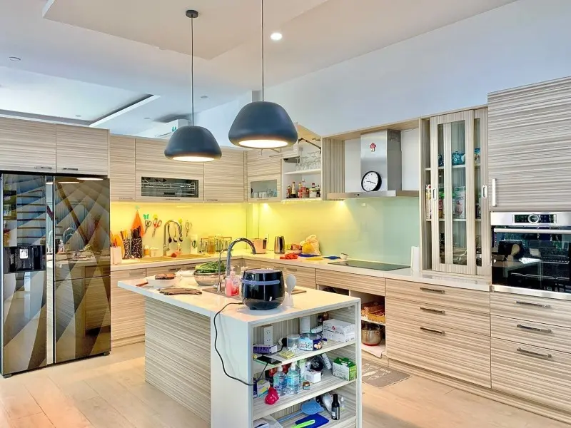 Bán nhà Hòe Nhai 56m2 6 tầng thang máy, mặt tiền 5,2m giá 17,7 tỷ, nội thất tiền tỷ