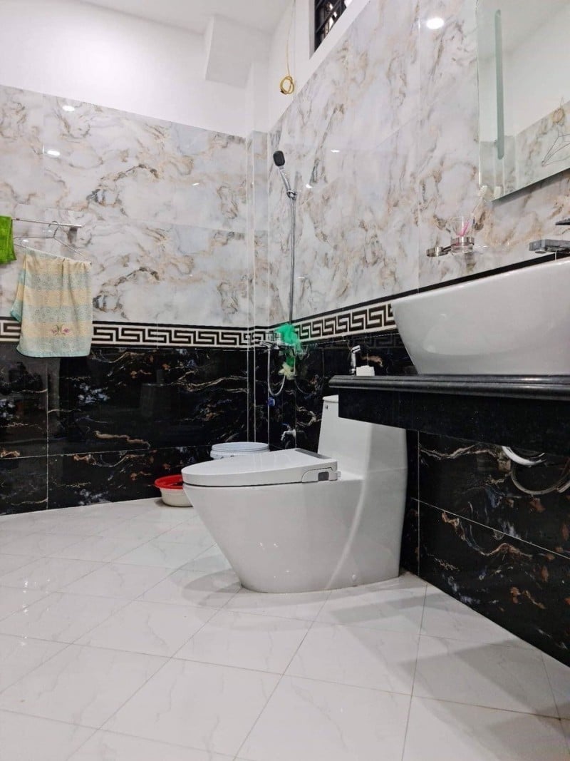 Bán nhà riêng 40m2 đường Thái Hà quận Đống Đa tiện ích xung quanh đa dạng