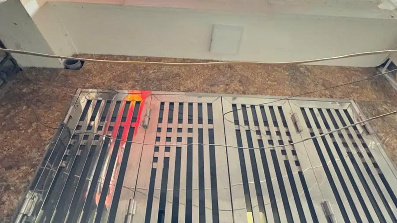 Cần bán nhà Cầu Giấy Vị trí đẹp trung tâm, ngõ ba gác 4 tầng x18m 3,8 tỉ