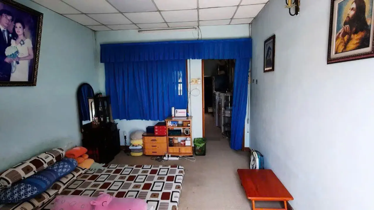 Nhà mặt tiền đường 311 hiệp phú DT 83m cấp 4 trung tâm