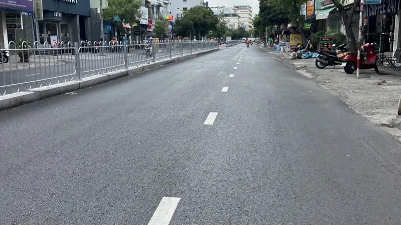 Bán nhà Mặt tiền Nguyễn Sơn - gần Thoại Ngọc Hầu, DT: 4x25m, 4 Tầng - 5PN, 20.9 tỷ
