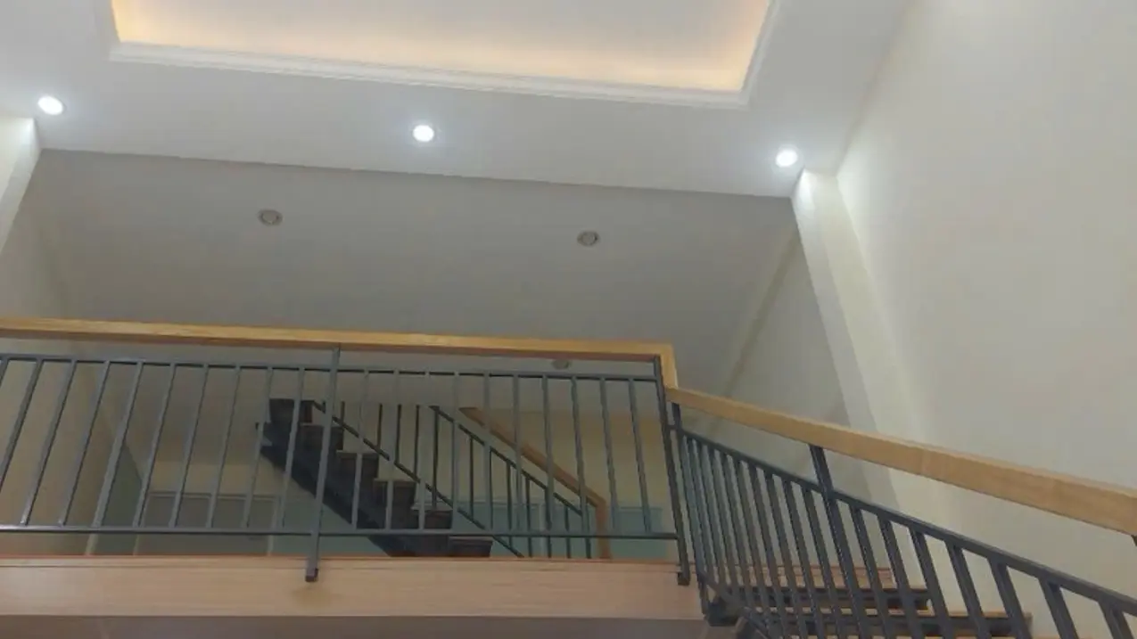 Nhà Bán 61m2 (4 x 15 nở hậu) - nhỉnh 7 tỷ, 30m ra mặt tiền Trường Sa
