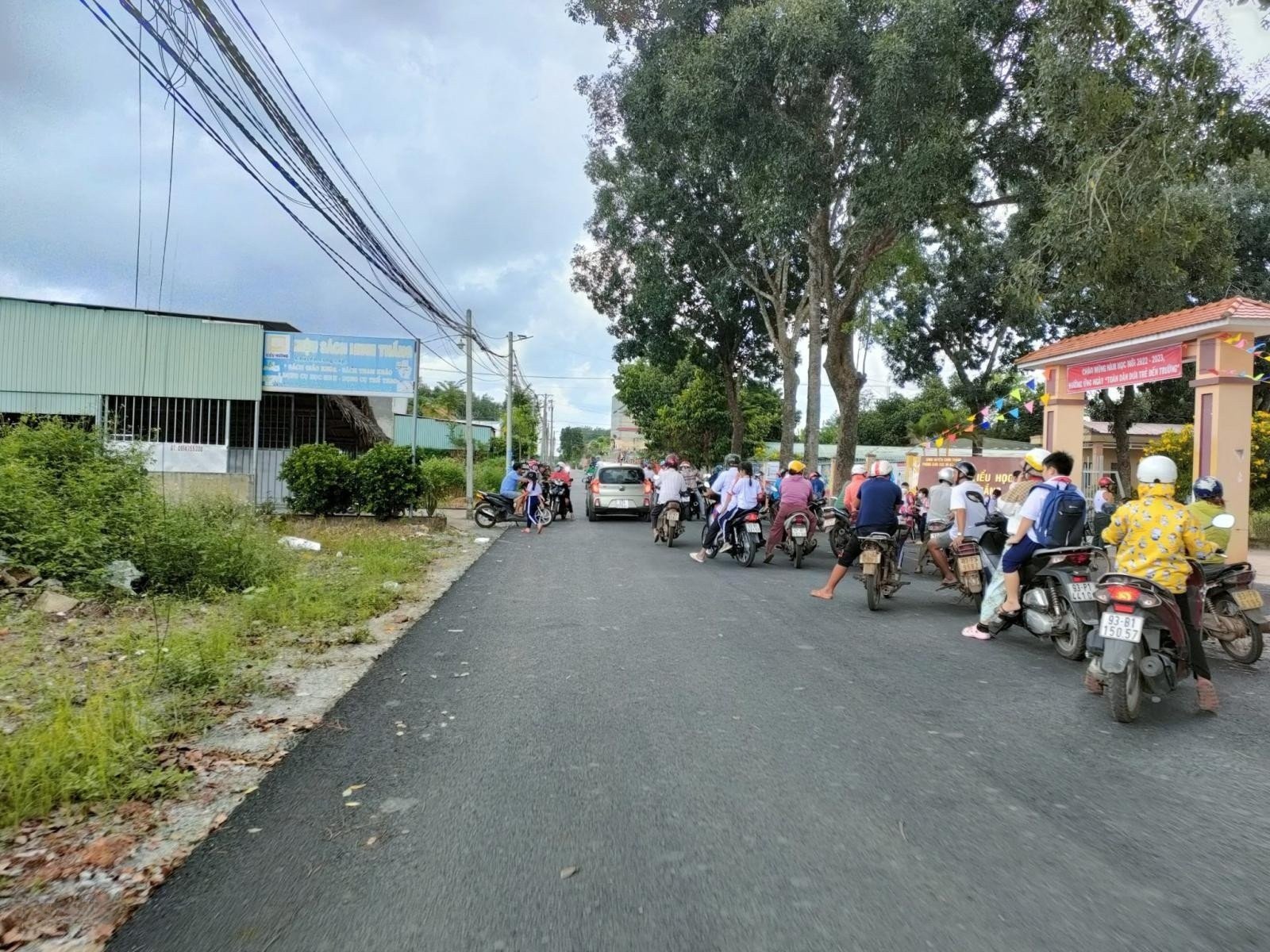 Còn duy nhất lô đất biển đẹp gần Novahill có bãi biển, có đất ở + thương mại dịch vụ giá tốt Hàm Tiến Phan Thiết