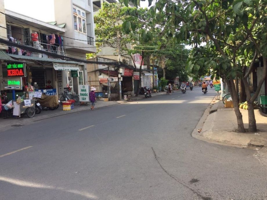 Bán nhà riêng mặt tiền 79m2 đường số 48 HBC Thủ Đức giá 5,2 tỷ