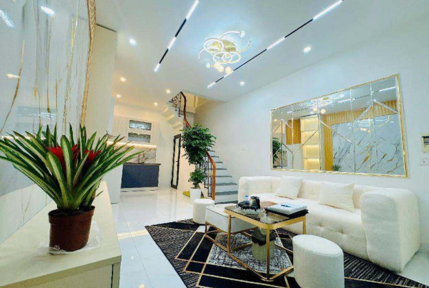 Bán nhà phân lô ô tô tránh, Hoàng Quốc Việt, Cầu Giấy 65m², 6 tầng, thang máy, full nội thất, giá 19.8 tỷ