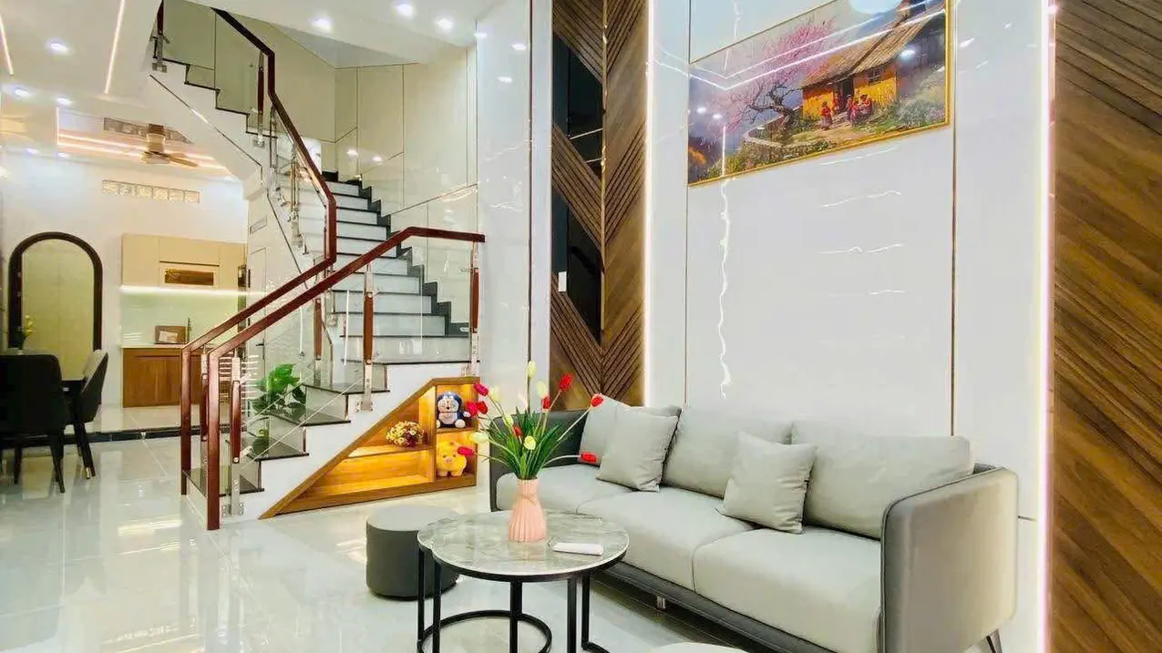 Chính chủ bán nhà đẹp Ô Đông Lâm, Hồ Ba Mẫu, 6 tầng thang máy thông sàn, vài bước ra ô tô tránh vỉa hè, full nội thất