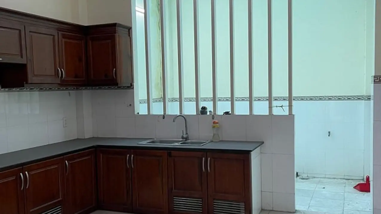 Nhà hẻm ô tô 197/Nguyễn Thị Nhỏ, P.9, Tân Bình, chỉ 5.9 tỷ, HĐT 20 triệu/tháng, 3.2x14m, 4 tầng