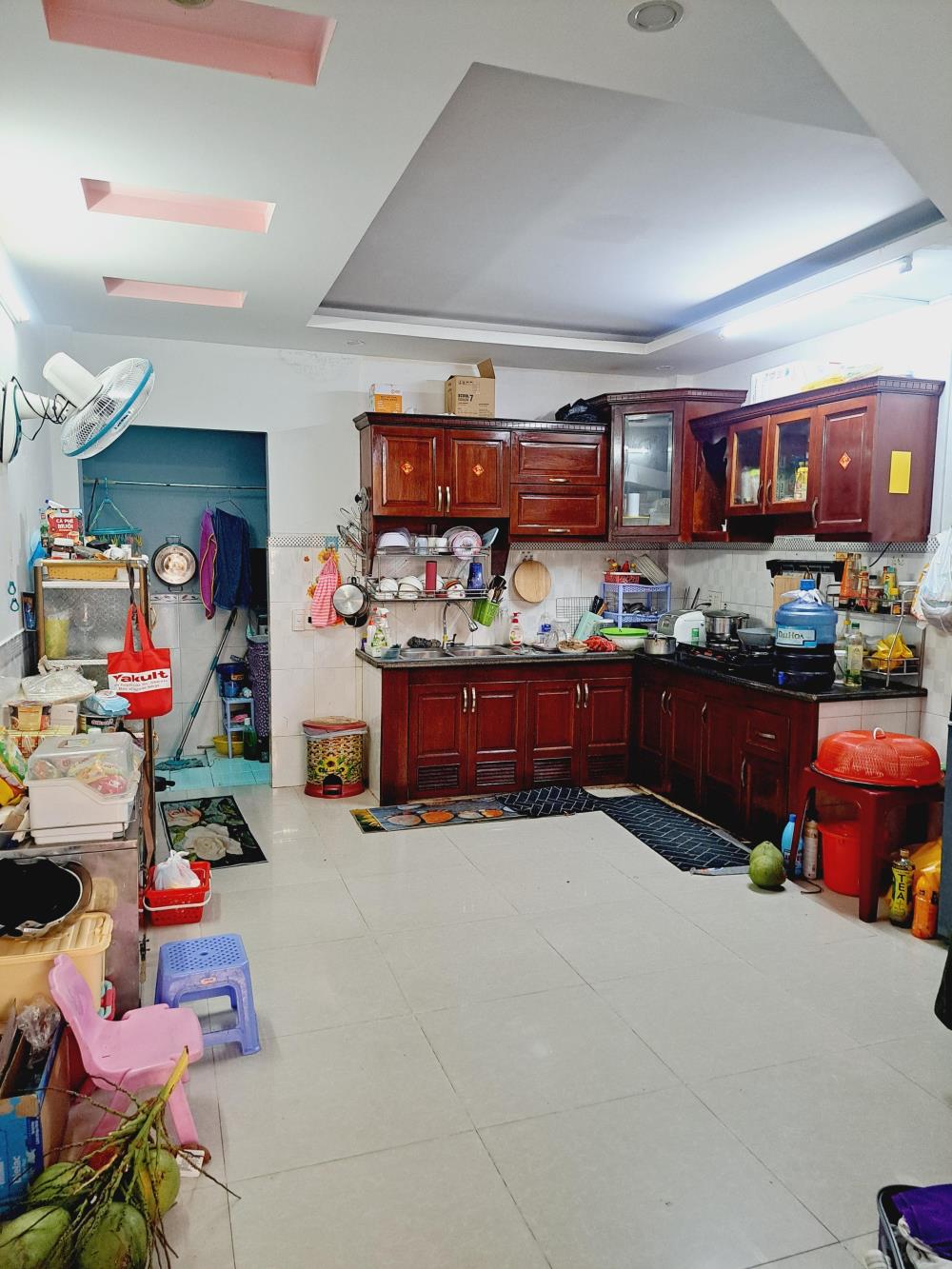 Chỉ 6,1 tỷ bán nhà Mễ Trì, gần Trung Tâm Hội Nghị Quốc Gia, 5 tầng thang máy, 3 phòng ngủ, 31m²