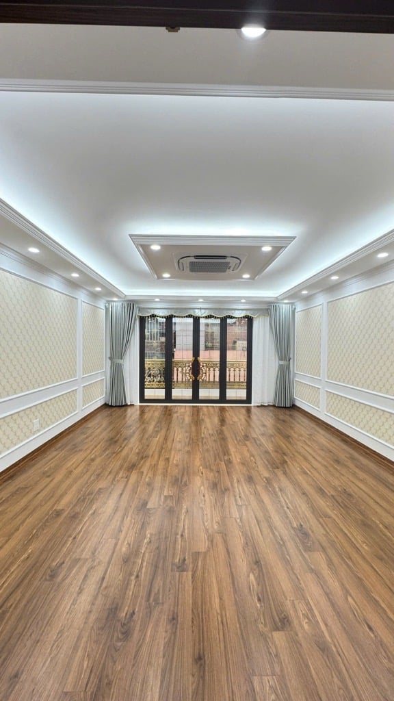 Bán nhà mặt phố Đông Quan, Cầu Giấy, ô tô tránh, 2 mặt thoáng, kinh doanh, thang máy