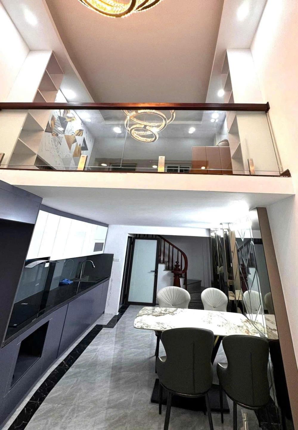 Bán nhà Thanh Xuân, nhà đẹp 6 tầng, gần ô tô, full nội thất