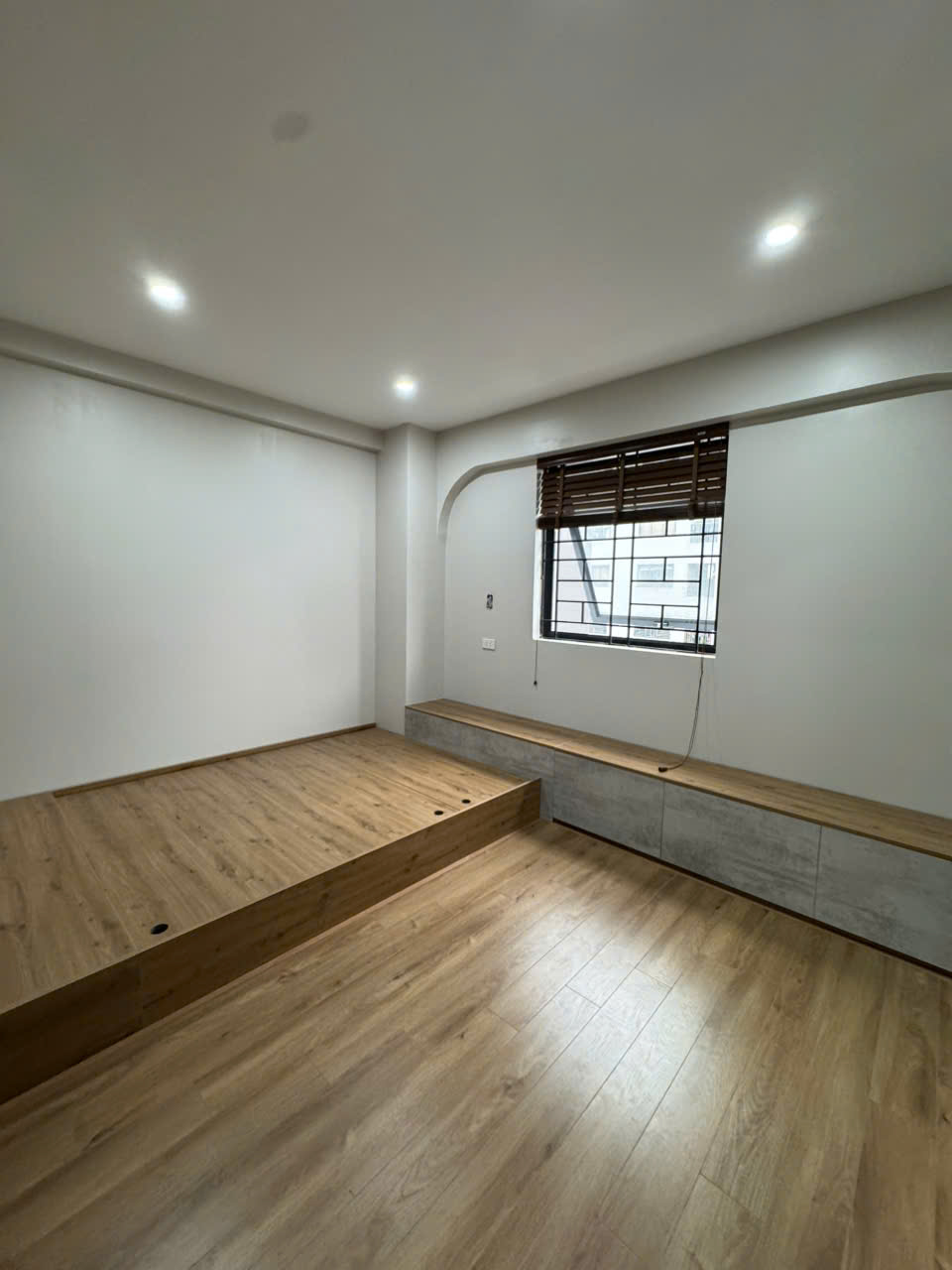 Bán căn hộ chung cư 69m2 KĐT Linh Đàm, Hoàng Mai, nội thất đầy đủ