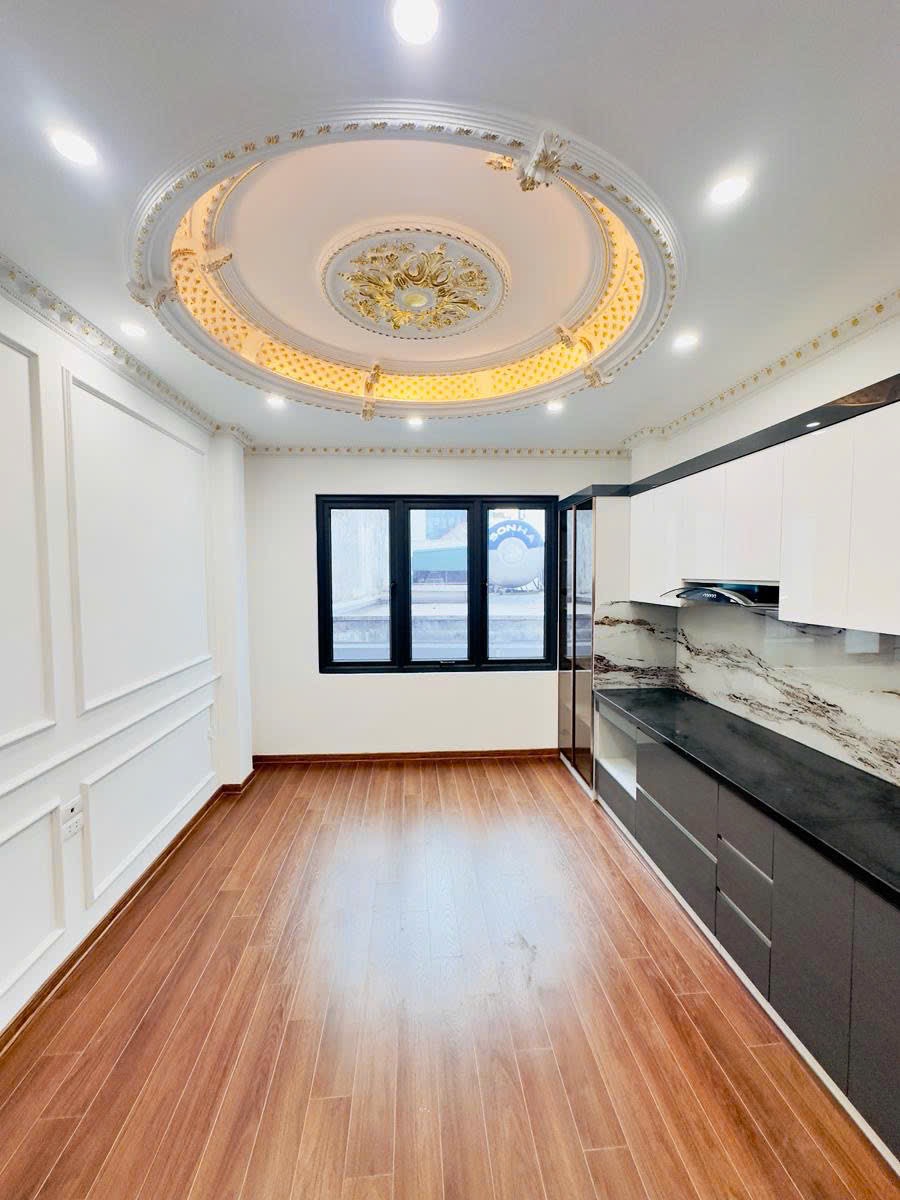 Bán nhà Đội Cấn, Ba Đình gần ô tô, diện tích 26m2 giá chỉ 10,6 tỷ