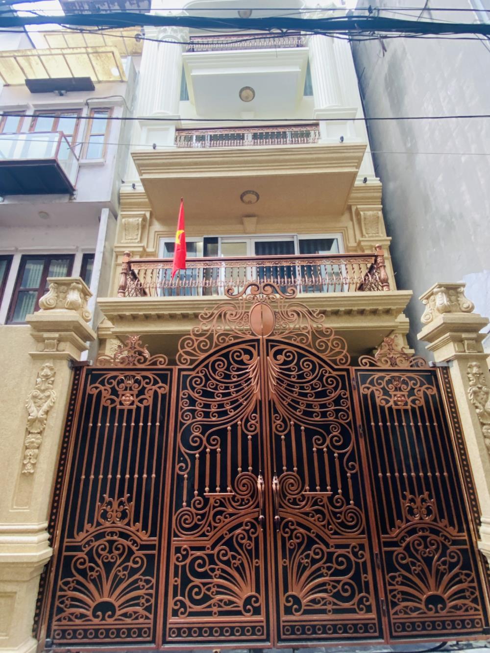 Bán nhà Phố Điện Biên, Quận Ba Đình, An ninh tốt, diện tích 65m2, giá 24 tỷ
