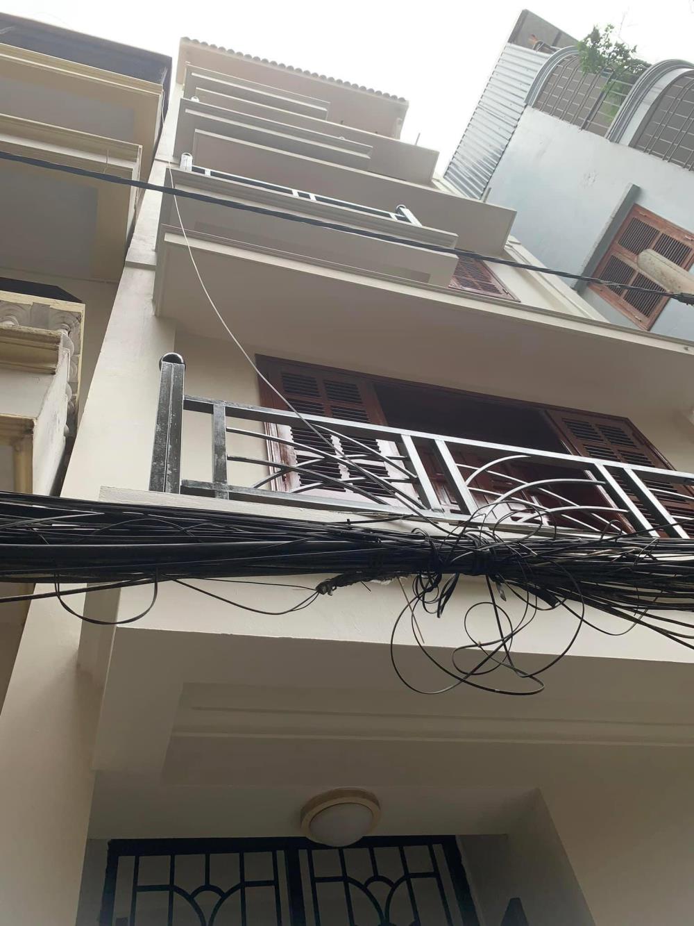 Bán nhà Phố Lê Trọng Tấn, Thanh Xuân, 39.5m², 5 tầng, ô tô đỗ cửa, giá chỉ 6 tỷ