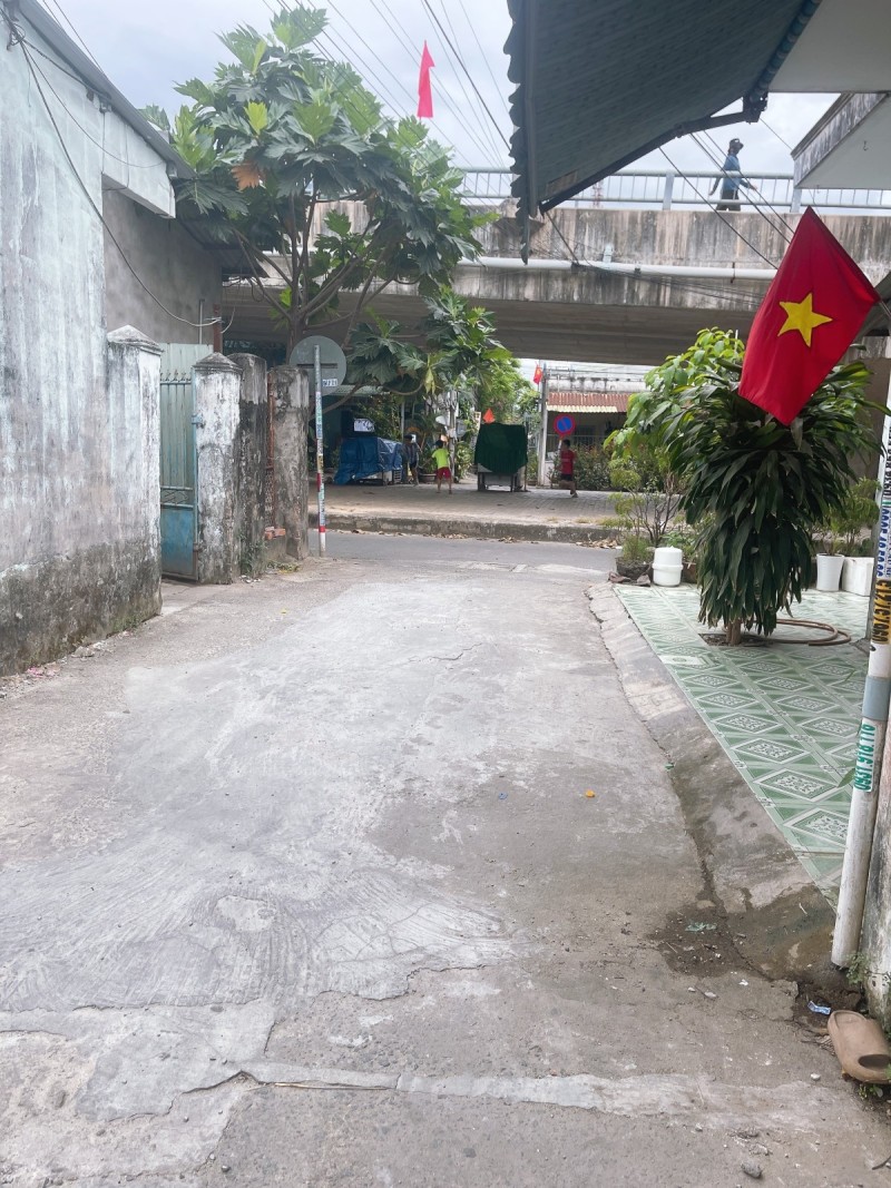 Bán dãy trọ kiệt ô tô Hồ Bá Ôn, sát quận Liên Chiểu, gần chợ Hòa Khánh, giá 2,37 tỷ