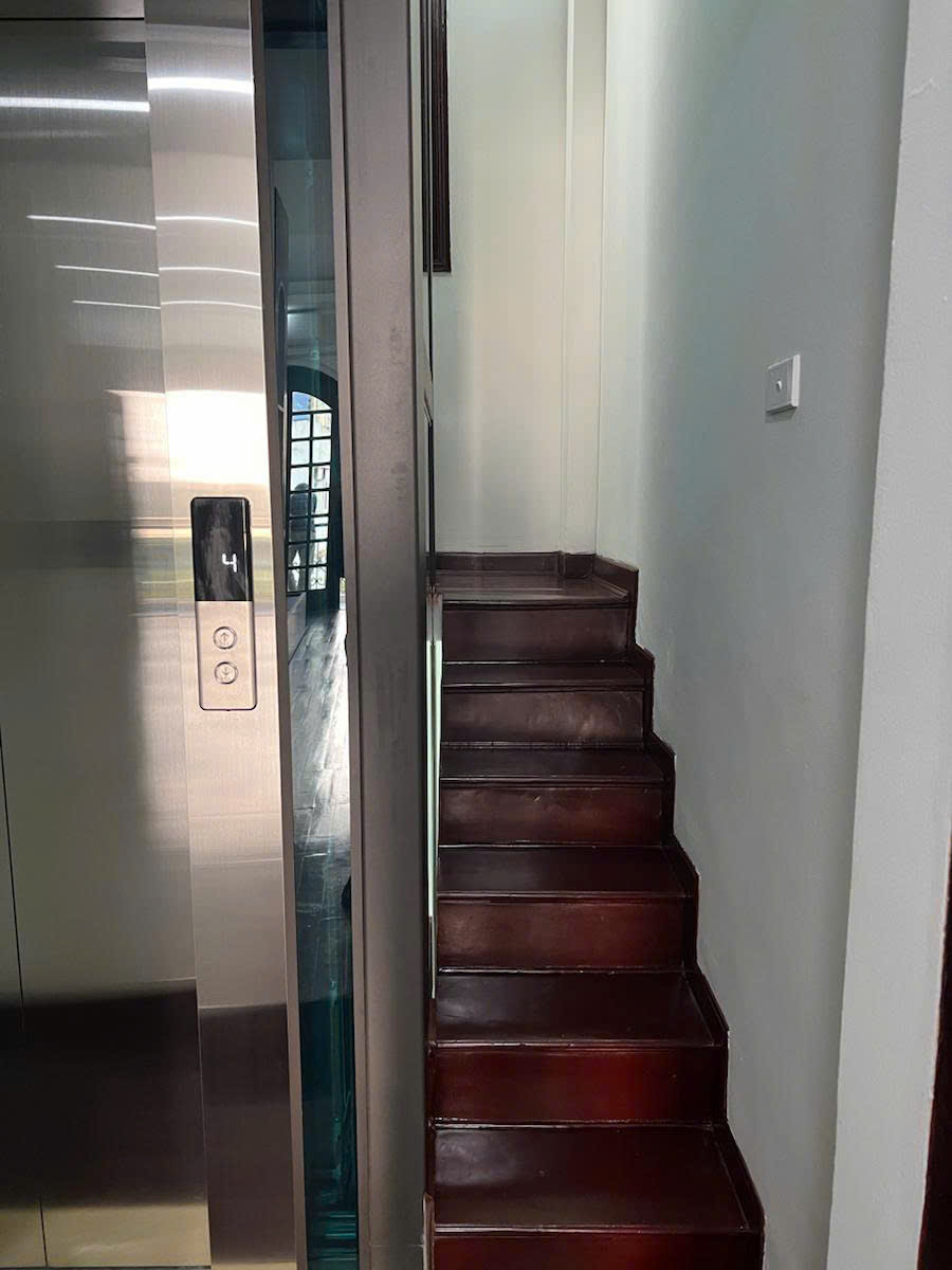Bán nhà  42m² phố Cầu Giấy, Hà Nội - khu vực kinh doanh sầm uất, giá 14.5 tỷ