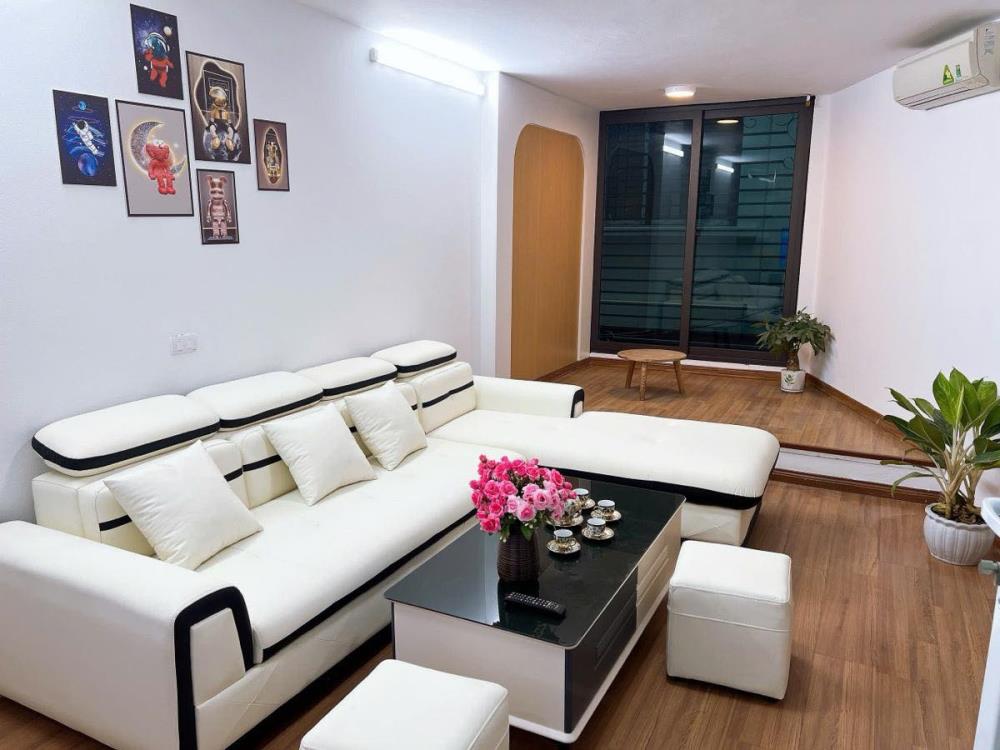 Bán nhà Yên Xá, Tân Triều, 32m2, 5 tầng, 3 ngủ, ngõ nông, full nội thất, ở ngay, giá rẻ