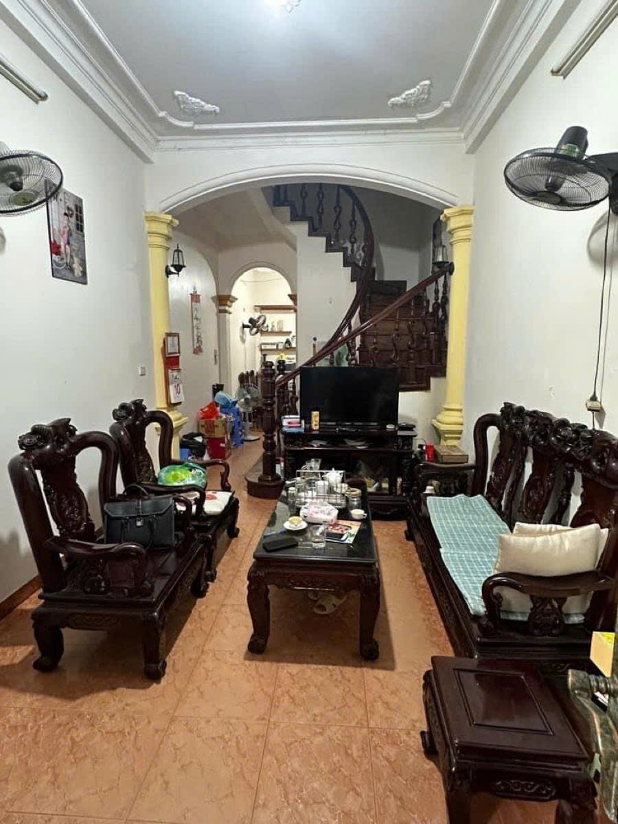 Bán nhà phân lô 51m², 5 tầng, gần Nguyễn Văn Huyên, Cầu Giấy, giá 13.5 tỷ