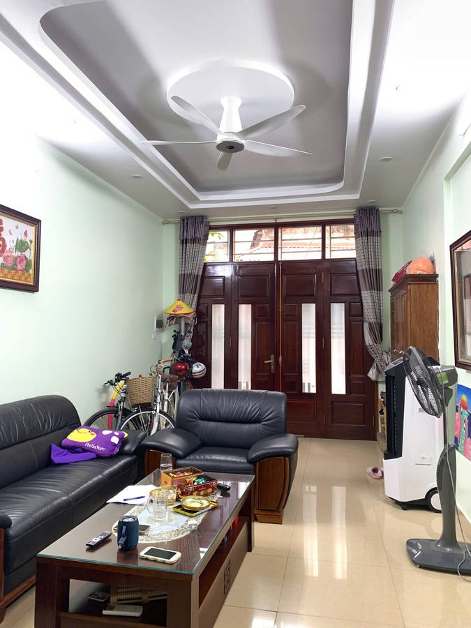 Bán nhà phố Hoàng Ngân, Thanh Xuân, 44m2 x 5 tầng, view hồ, ô tô đỗ cửa, kinh doanh cafe, giá 14.3 tỷ