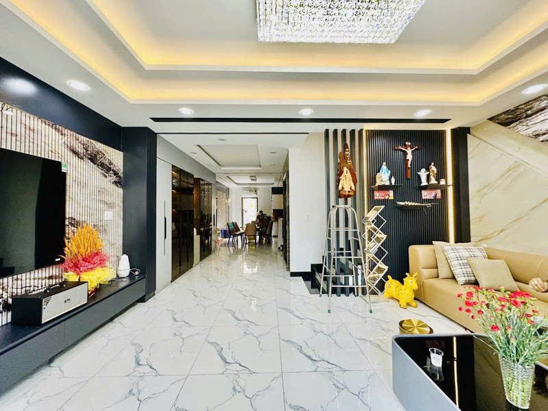 Bán Nhà 5 Tầng Nguyễn Quý Yêm, Bình Tân, 113m²,  Full Nội Thất, Giá 11.5 Tỷ