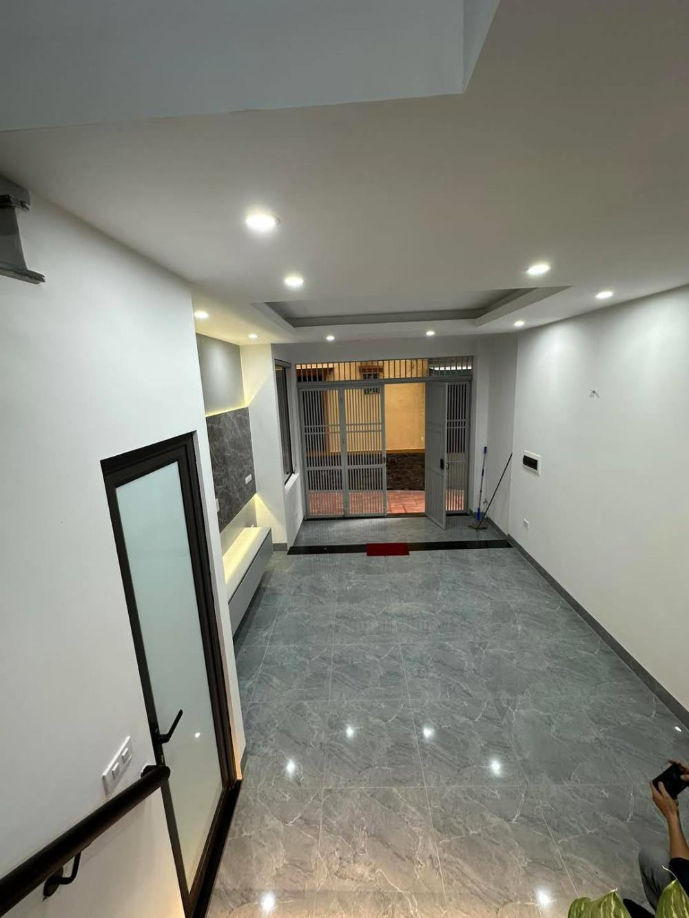 Bán nhà Trần Cung, 5 tầng thang máy, mới cứng, ngõ thông, Quận Cầu Giấy, Hà Nội, diện tích 50m2