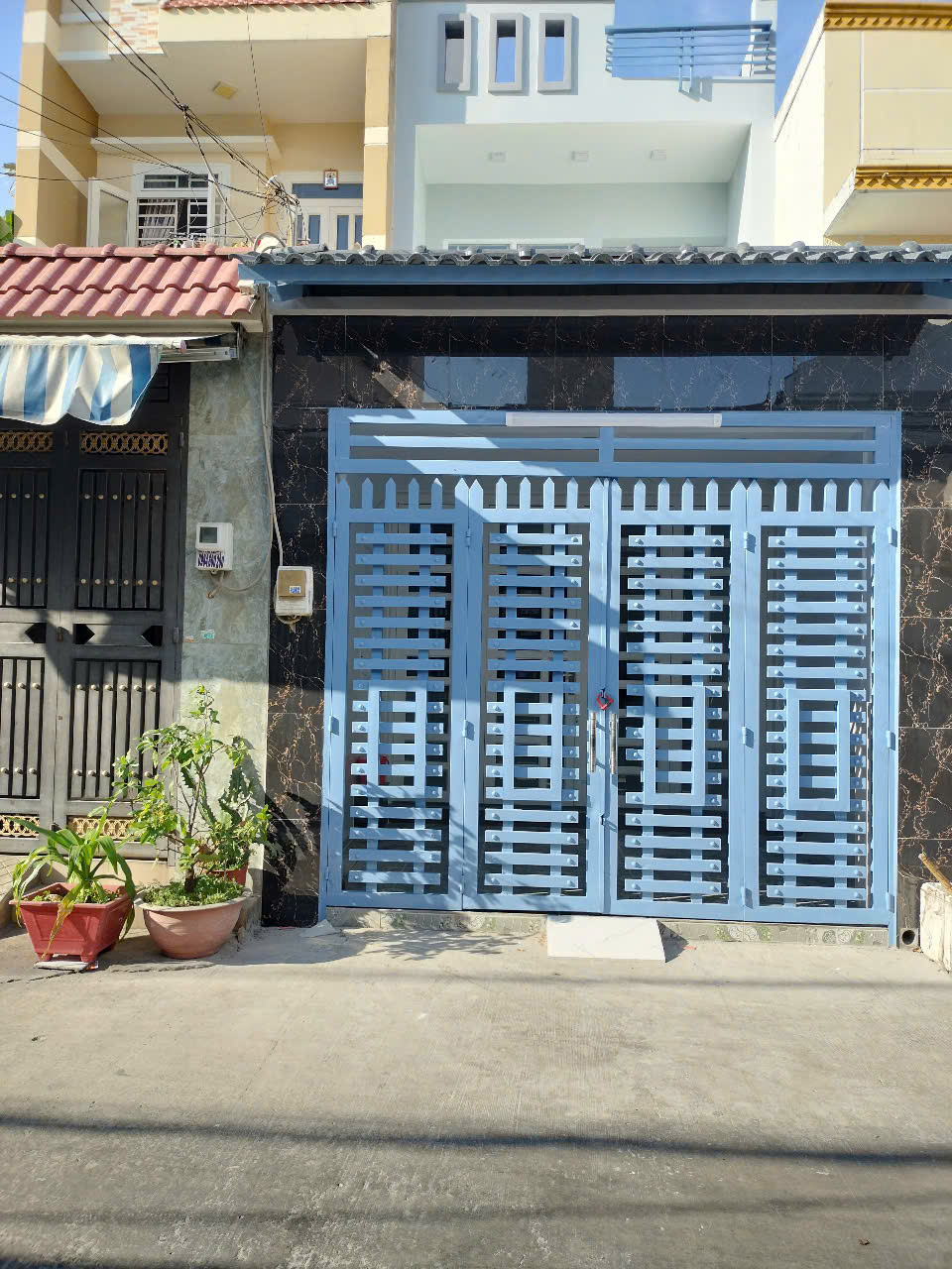 Bán nhà riêng 72,8 m2 hẻm xe hơi đường Chiến Lược quận Bình Tân mới xây
