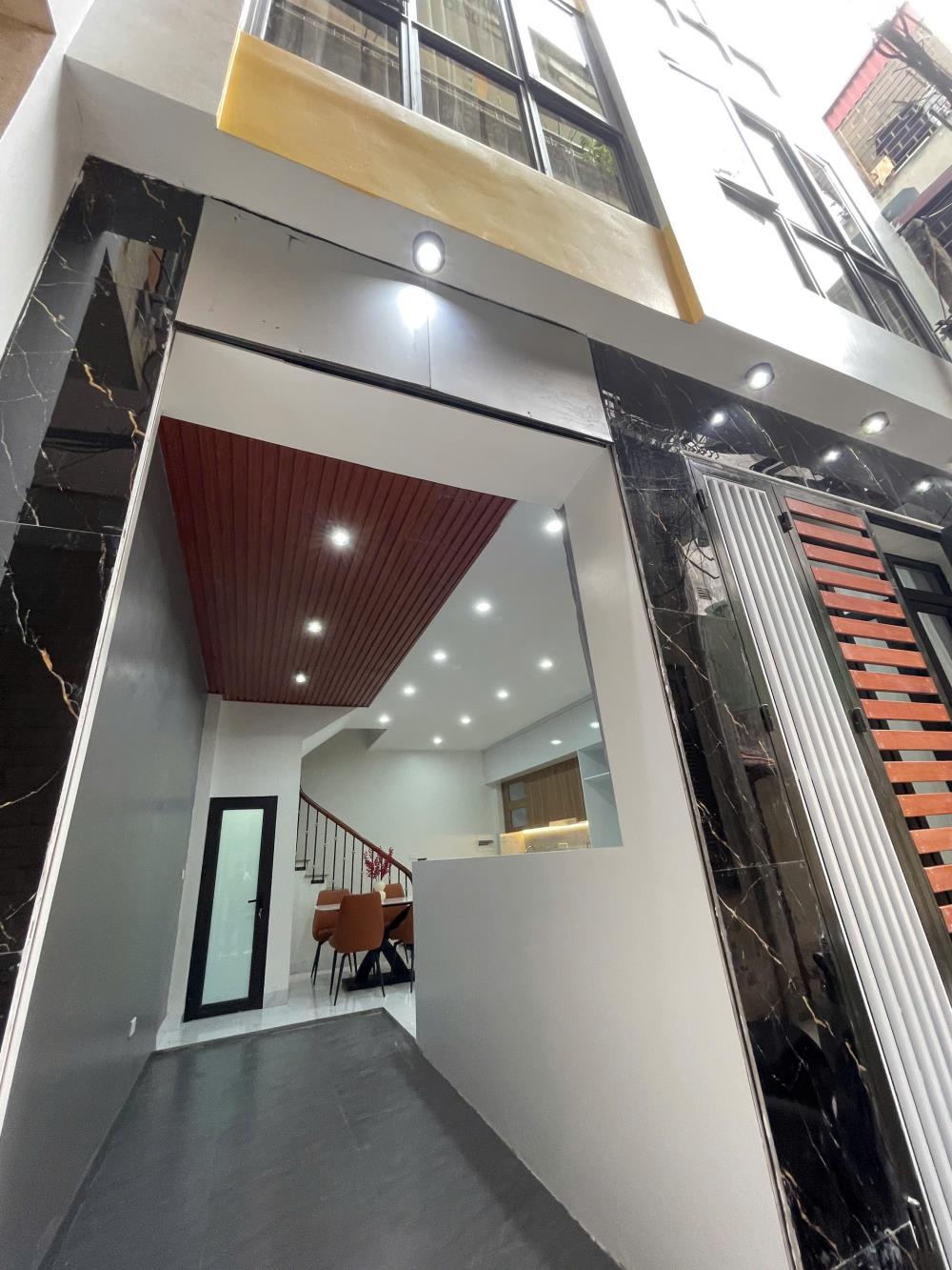 Bán nhà đẹp 5 tầng lô góc, ngõ thông, thang máy, Hà Trì 1, Hà Cầu, 32m², giá 7.95 tỷ