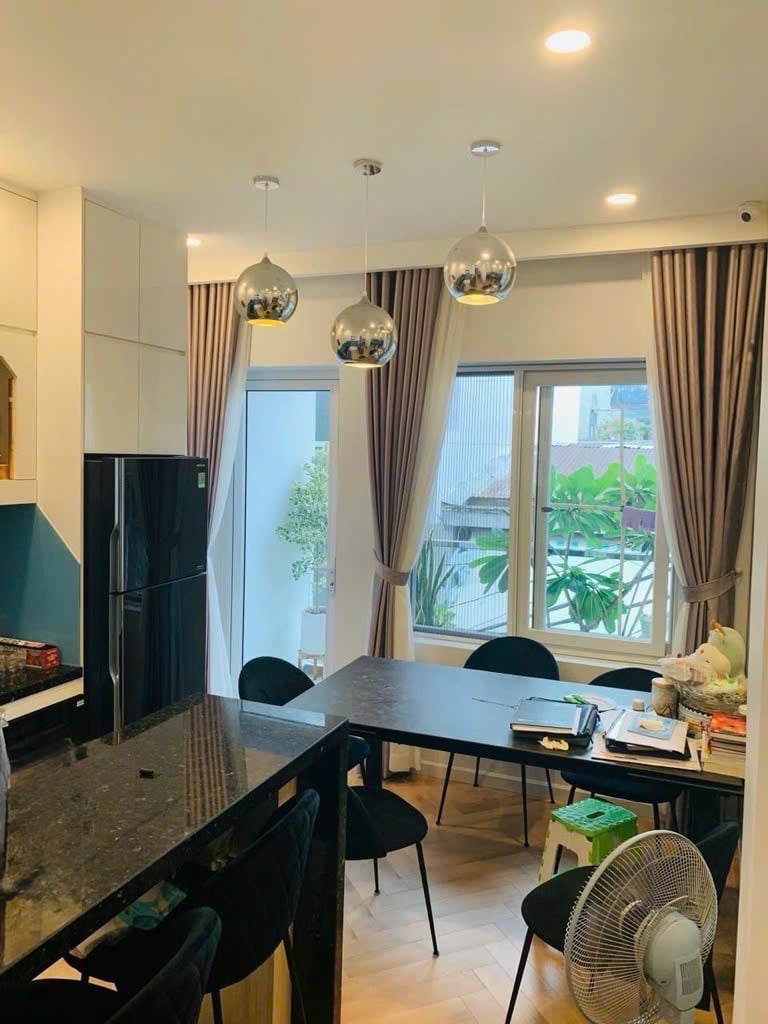 Bán nhà hẻm ô tô vào nhà, Huỳnh Văn Bánh, Phú Nhuận, giá 8.8 tỷ