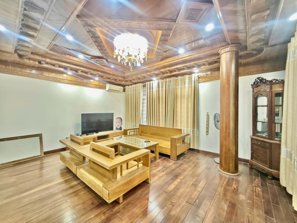 Bán nhà lô góc Cầu Giấy, Mai Dịch, diện tích 31/45m2, 5 tầng, ô tô tránh, giá 13 tỷ