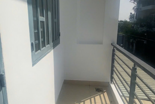 Bán nhà hẻm xe hơi đường 9 Long Trường, Thủ Đức, 112m², 2 lầu, giá 5.8 tỷ