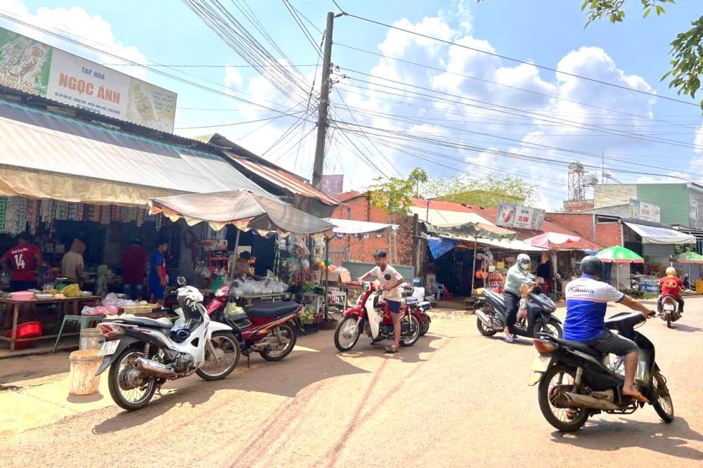 Bán 2 lô đất mặt tiền chợ, Quốc Lộ 14, Bình Phước, full thổ cư diện tích 524.7m2, giá chỉ 480 triệu