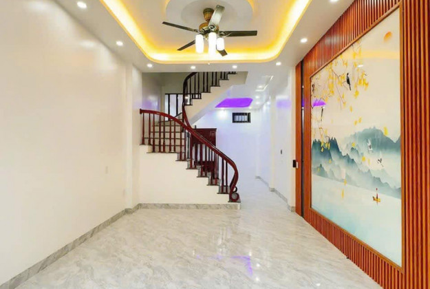 Bán nhà 3 tầng đẹp Trần Hưng Đạo, TP. Thái Bình, Gần GO, chỉ 1,95 tỷ