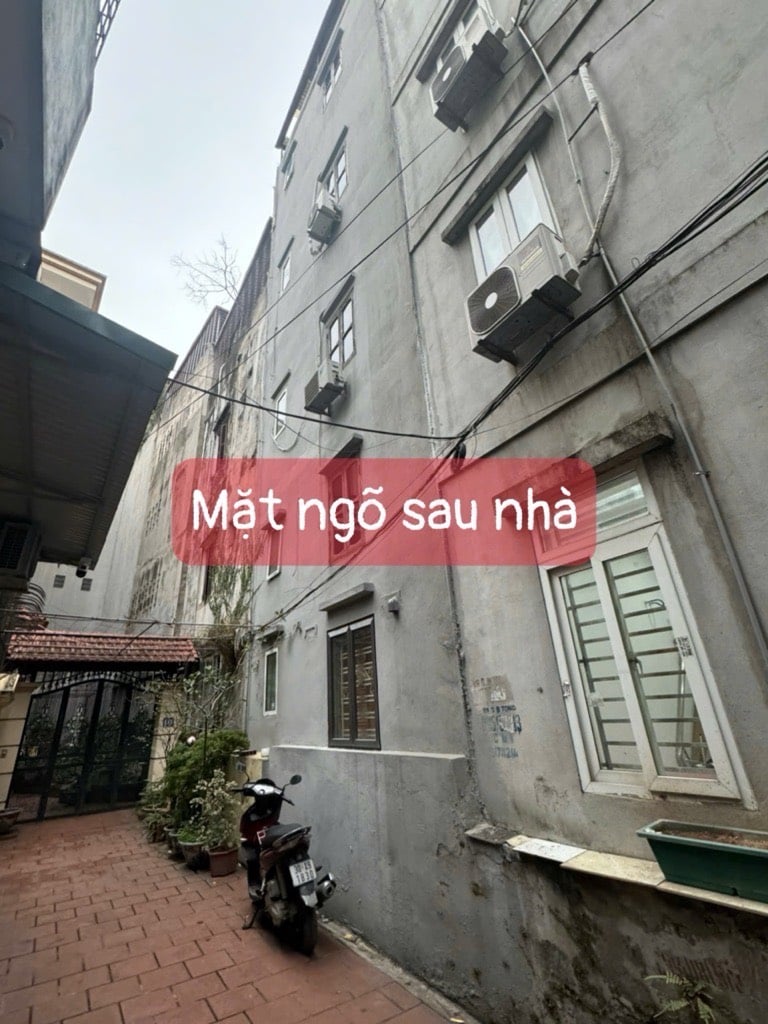 Bán nhà phân lô, ô tô vào nhà tại Hoàng Quốc Việt, Cầu Giấy, 2 mặt thoáng, giá chỉ 17,9 tỷ
