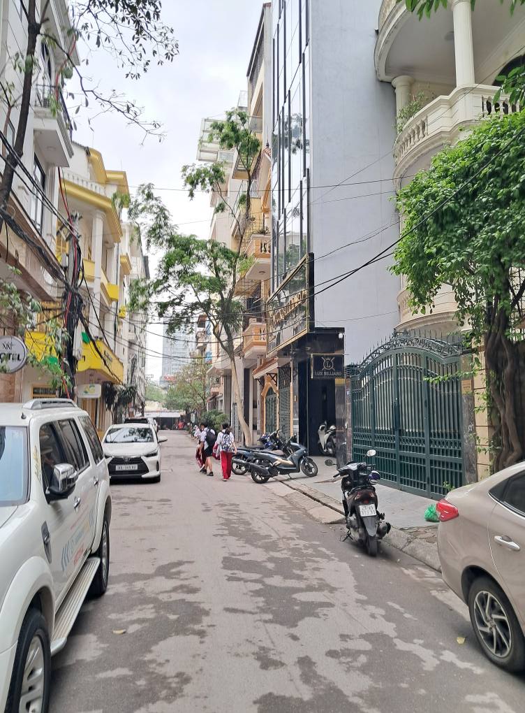 Bán nhà Vip Trung Kính, Cầu Giấy, 130m²x4 tầng, phân lô ô tô tránh, giá 45 tỷ