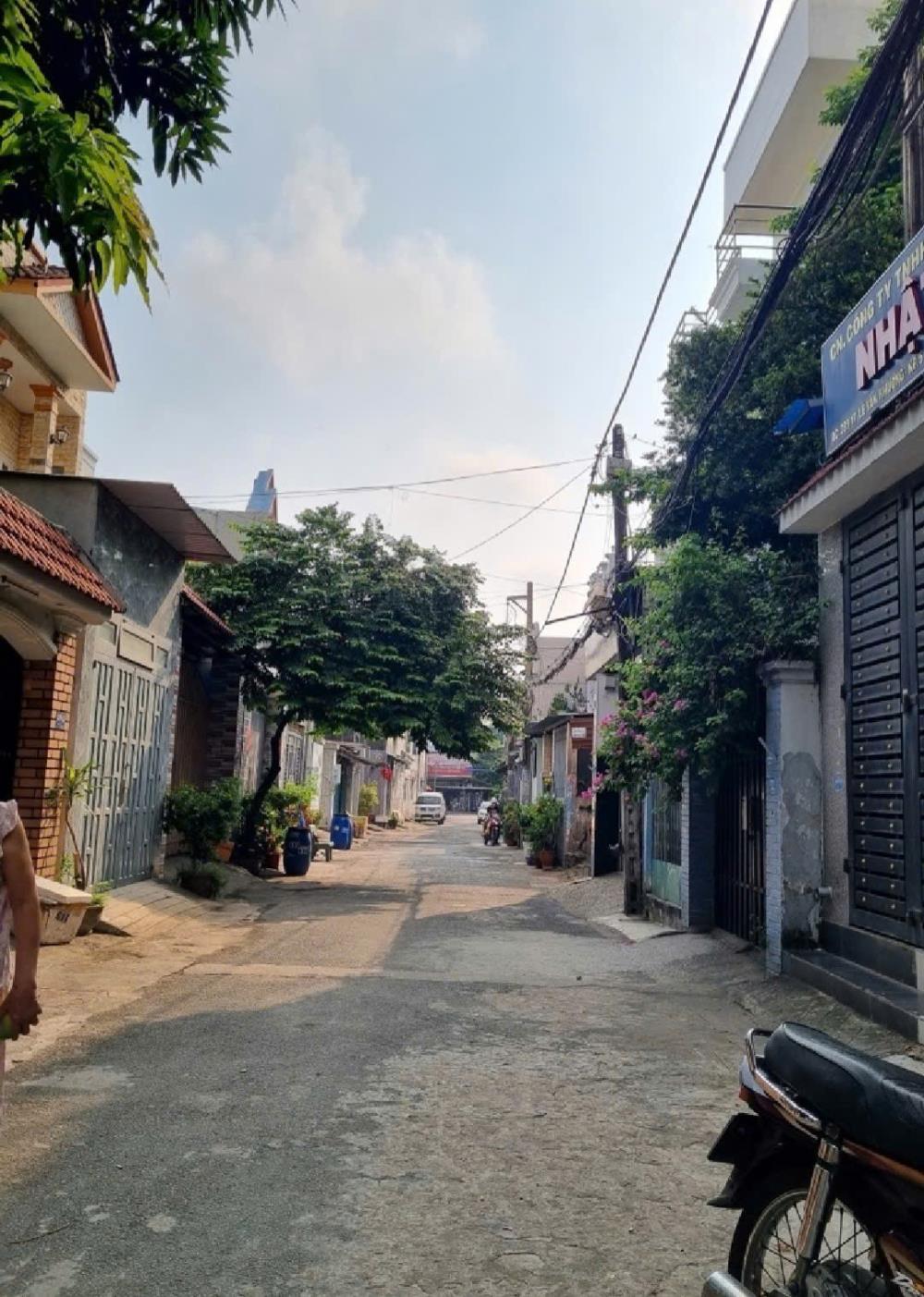 Cần bán gấp nhà 82m² hẻm thông 7m, sát mặt tiền Lê Văn Khương, Quận 12,  chỉ 4.799 tỷ