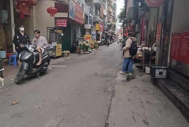 Bán nhà mặt phố Pháo Đài Láng, Đống Đa, 85m², 8 tầng, 28.5 tỷ, kinh doanh sầm uất