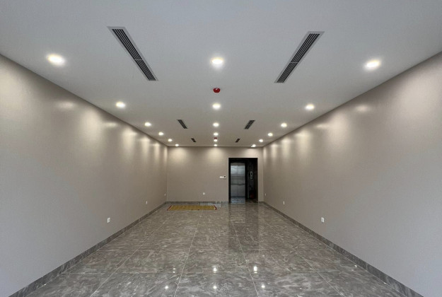 Bán nhà Trần Quang Diệu, 62m², 8 tầng, thang máy, mặt tiền 4.5m, giá 23.5 tỷ, vị trí kinh doanh đỉnh