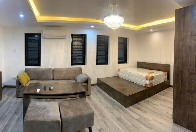 Cho thuê phòng mới 45m2, chuẩn Khách sạn có balcon riêng, tại Tô Hiến Thành, Quận 10, giá 4.2 triệu