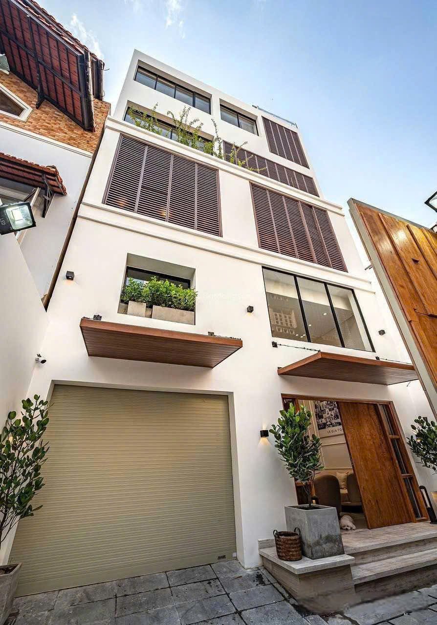 Bán nhà mặt tiền Khu Làng Báo Chí, Phường Thảo Điền, Quận 2, ngang 8m, 6 tầng