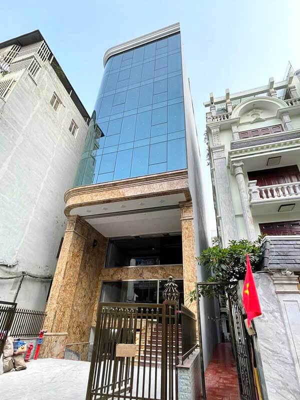 Bán tòa văn phòng 9 tầng mặt phố Trung Liệt, vị trí lô góc, 267m2, giá 135 tỷ